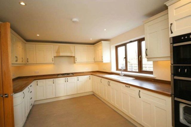  Image of 4 bedroom Detached house for sale in Dodd Lane Westhoughton Bolton BL5 at Dodd Lane Westhoughton Bolton, BL5 3NT